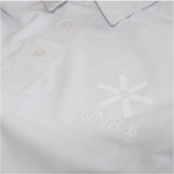 Remera tipo polo UNRaf